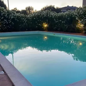  Appartamento Airport-port-commercial Center-veranda&garden-60mq-per 4 Persone E 2 Bimbi Piccoli-giallo-possibile Upgrade Gratis